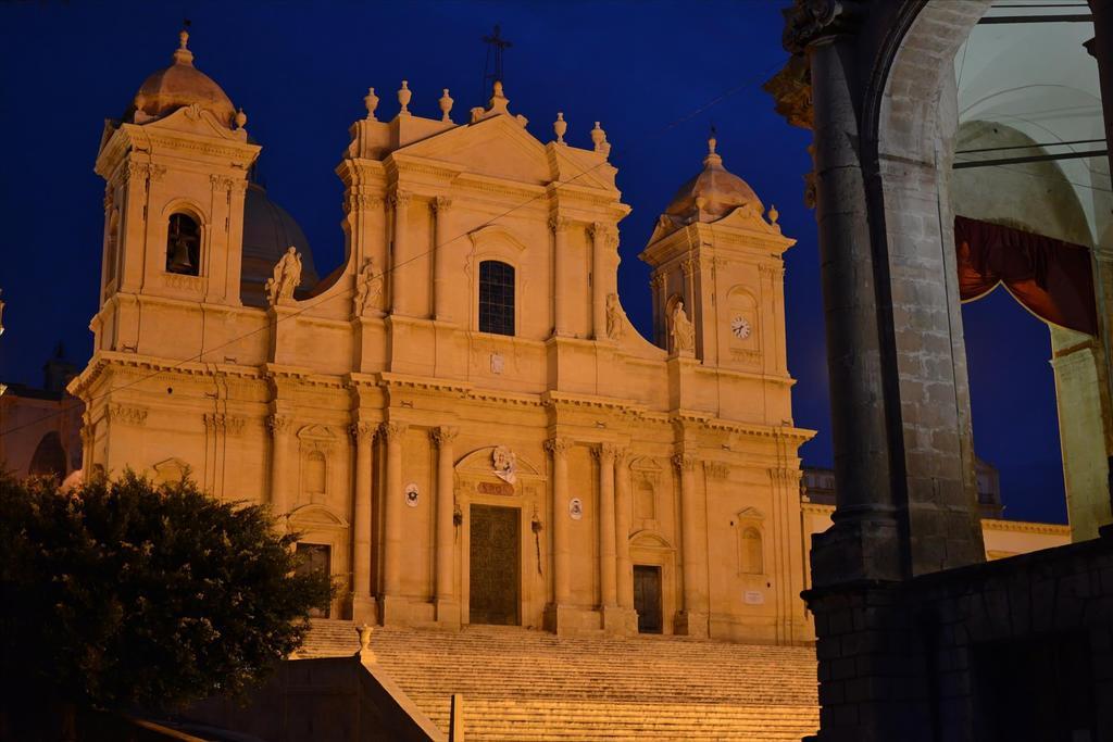 Ferienwohnung Casa Elia: Locazione Breve Noto Exterior foto